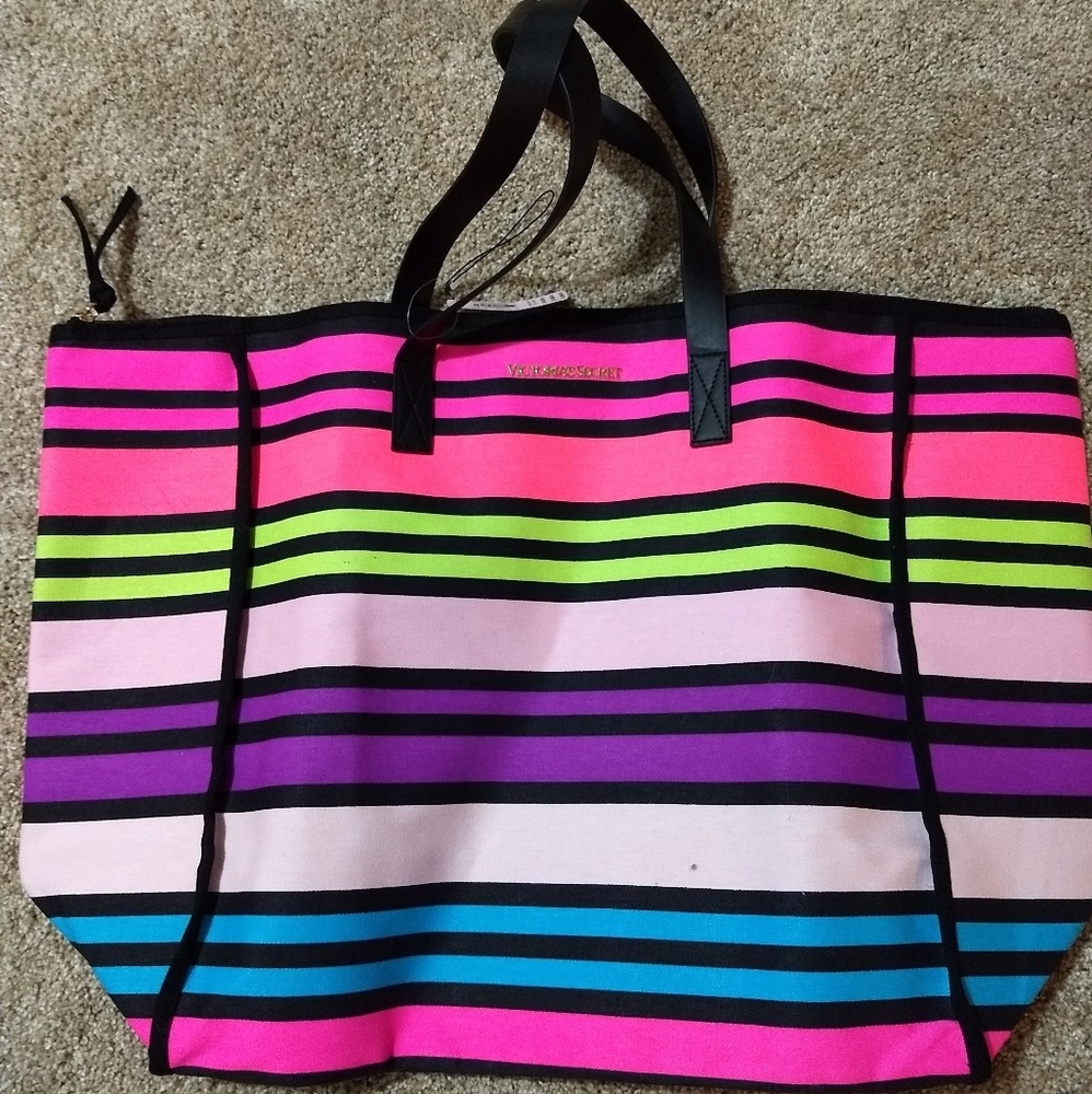 New with tags limited edition Victoria secret tote